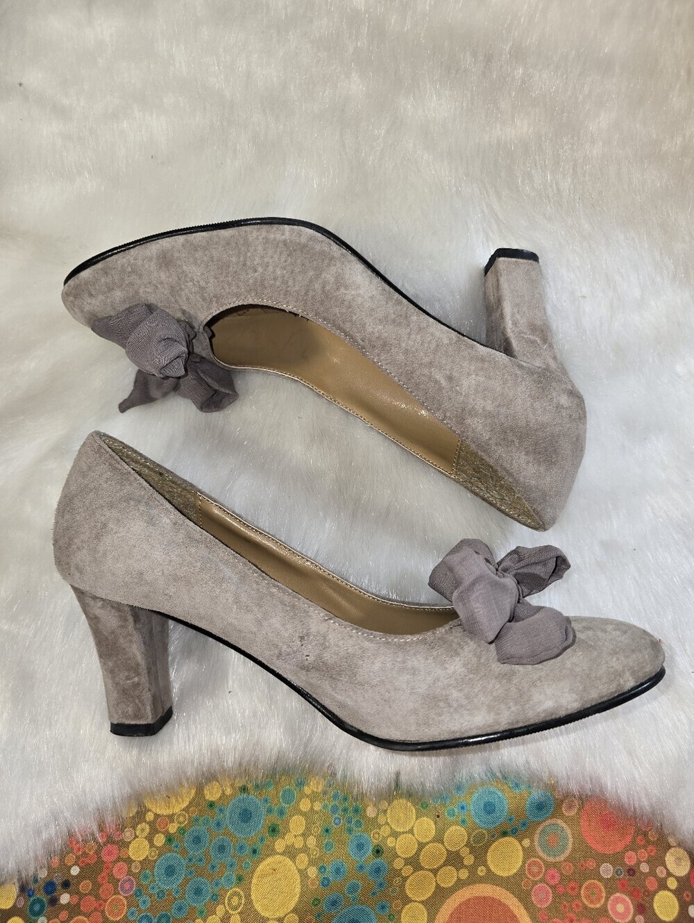 Cami Distressed Effect Taupe Suede/Crinkled Gauzy Bow Block-Heel Pumps - Women - Picture 6 of 14